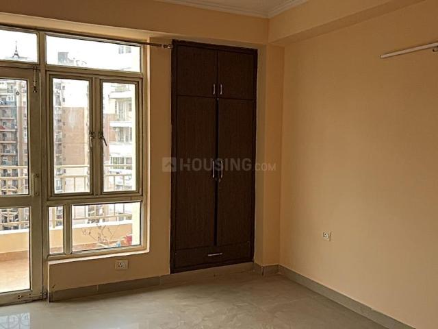 2 BHK Apartment in Sector 137 for resale Noida. The reference number is 19936801