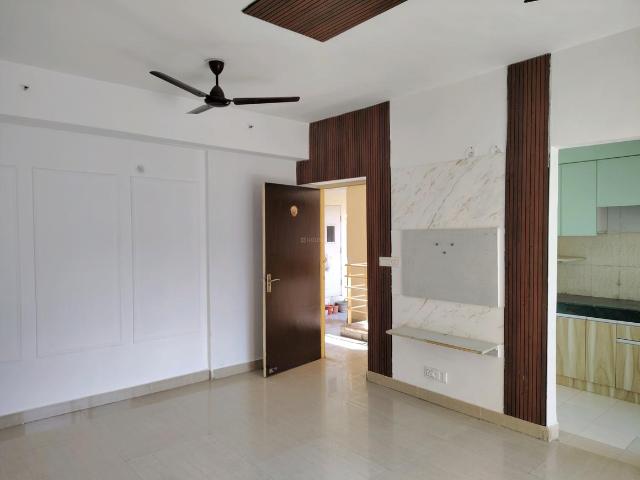 2 BHK Apartment in Sector 137 for resale Noida. The reference number is 20476717