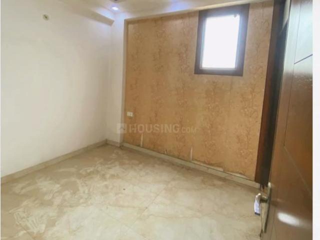 2 BHK Apartment in Sector 137 for resale Noida. The reference number is 20903622