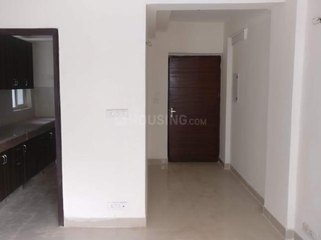 2 BHK Apartment in Sector 134 for rent Noida. The reference number is 13176505