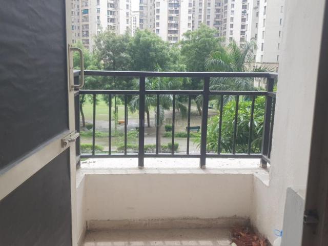 2 BHK Apartment in Sector 134 for rent Noida. The reference number is 17833582