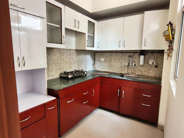 2 BHK Apartment in Sector 134 for rent Noida. The reference number is 18106640