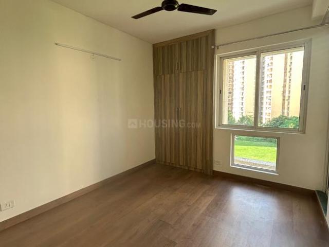 2 BHK Apartment in Sector 134 for rent Noida. The reference number is 18344843