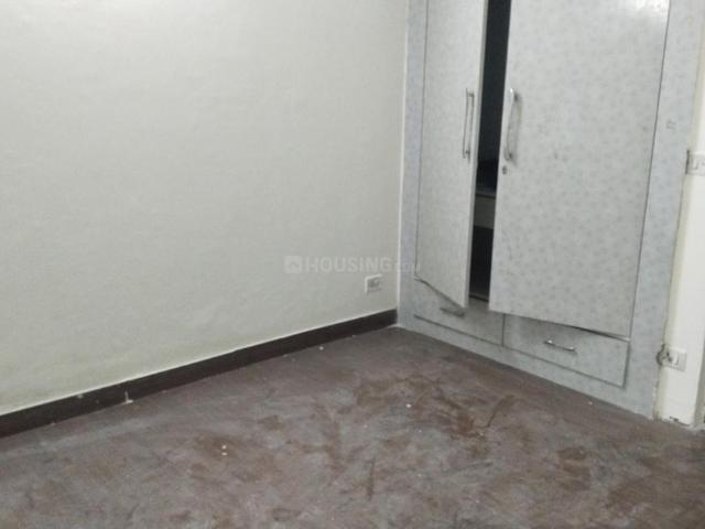 2 BHK Apartment in Sector 134 for rent Noida. The reference number is 18440916