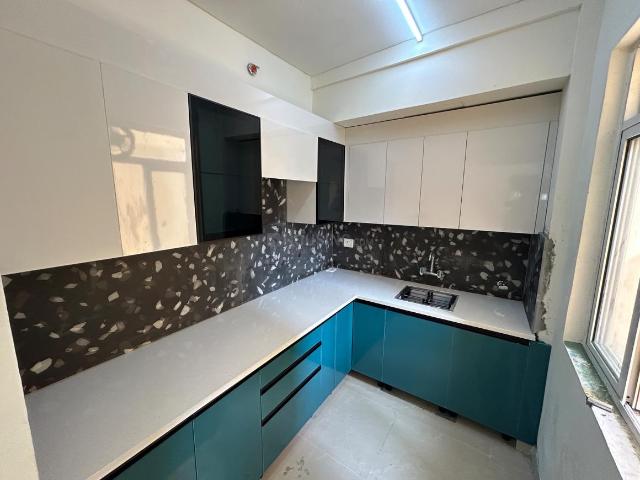 2 BHK Apartment in Sector 134 for rent Noida. The reference number is 18601177