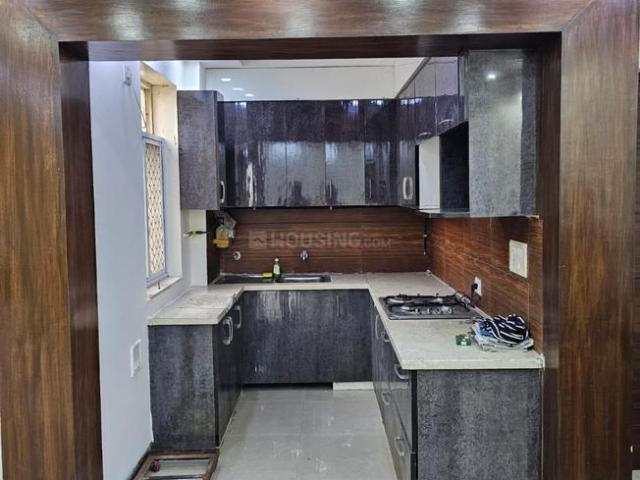 2 BHK Apartment in Sector 134 for rent Noida. The reference number is 19795985