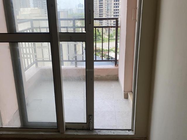 2 BHK Apartment in Sector 134 for rent Noida. The reference number is 20372702