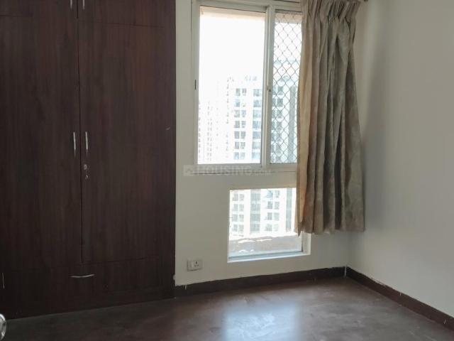 2 BHK Apartment in Sector 134 for rent Noida. The reference number is 20489964