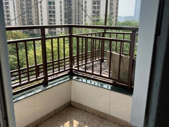 2 BHK Apartment in Sector 134 for rent Noida. The reference number is 20918172