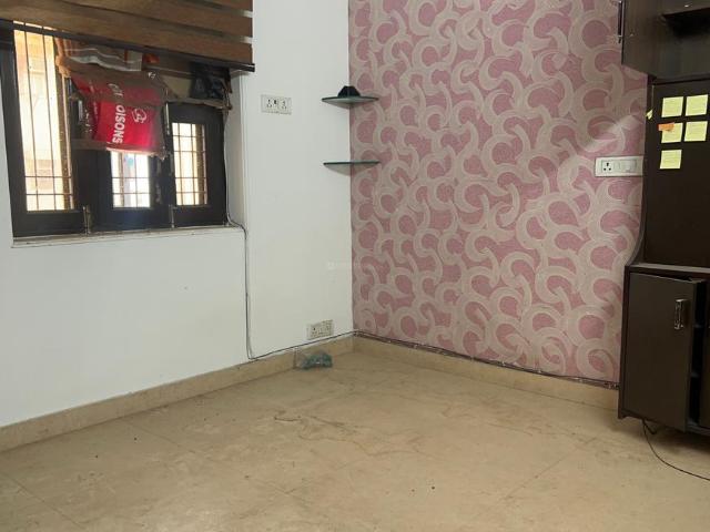 2 BHK Apartment in Sector 13 Rohini for rent New Delhi. The reference number is 20773075