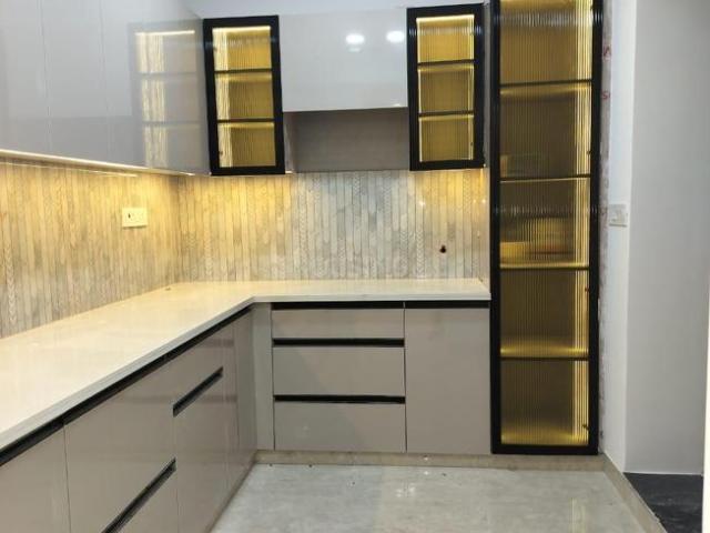 2 BHK Apartment in Sector 13 Rohini for resale New Delhi. The reference number is 20318030