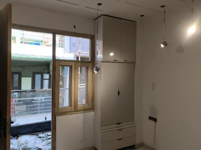 2 BHK Apartment in Sector 24 Rohini for resale New Delhi. The reference number is 20260231