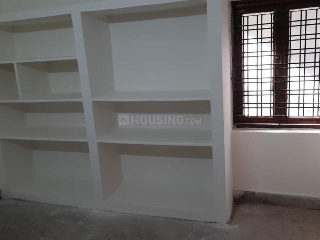 2 BHK Apartment in Sector 25 Rohini for rent New Delhi. The reference number is 13159080