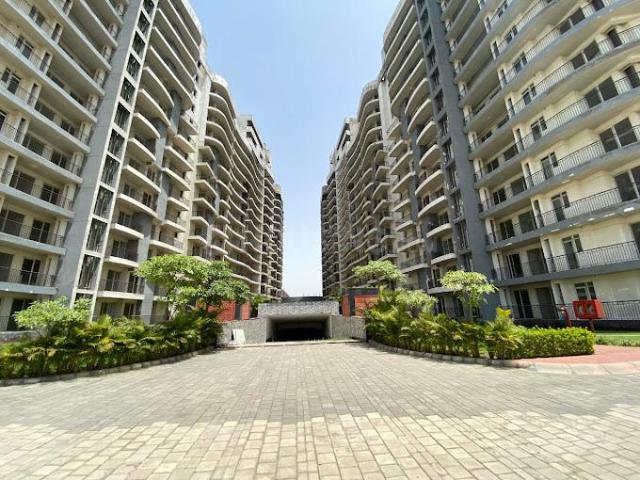 2 BHK Apartment in Sector 25 YEIDA for rent Greater Noida. The reference number is 13452105