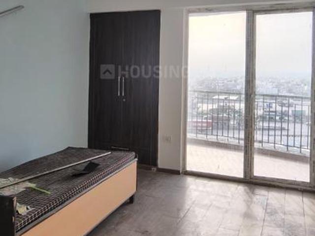 2 BHK Apartment in Sector 25 YEIDA for rent Greater Noida. The reference number is 20484171