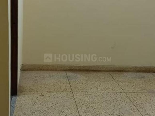 2 BHK Apartment in Sector 29 for resale Noida. The reference number is 20161367