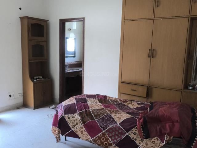 2 BHK Apartment in Sector 21D for rent Faridabad. The reference number is 20074551