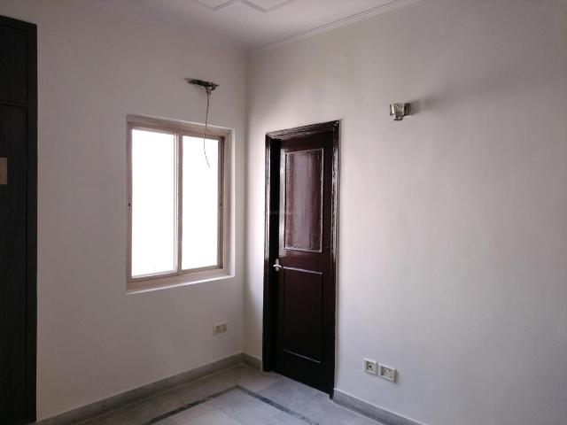 2 BHK Apartment in Sector 22 Dwarka for rent New Delhi. The reference number is 20213016