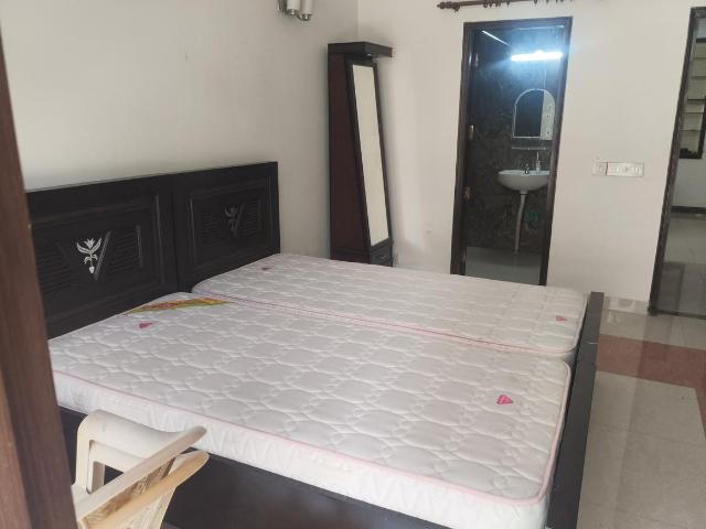 2 BHK Apartment in Sector 22 Dwarka for rent New Delhi. The reference number is 20221390