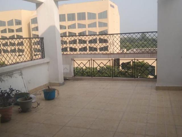 2 BHK Apartment in Sector 22 Dwarka for resale New Delhi. The reference number is 13876634