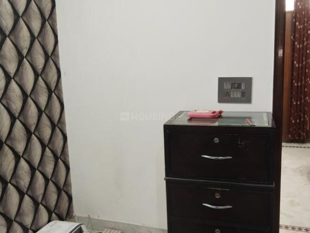 2 BHK Apartment in Sector 23 Dwarka for rent New Delhi. The reference number is 20604868