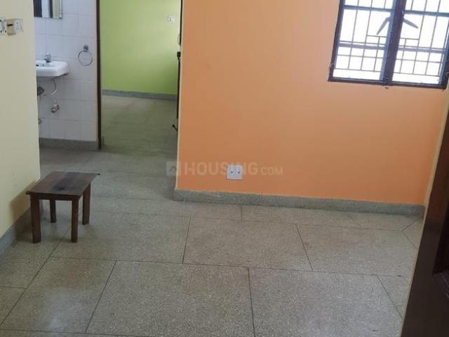 2 BHK Apartment in Sector 23 Dwarka for rent New Delhi. The reference number is 6681858