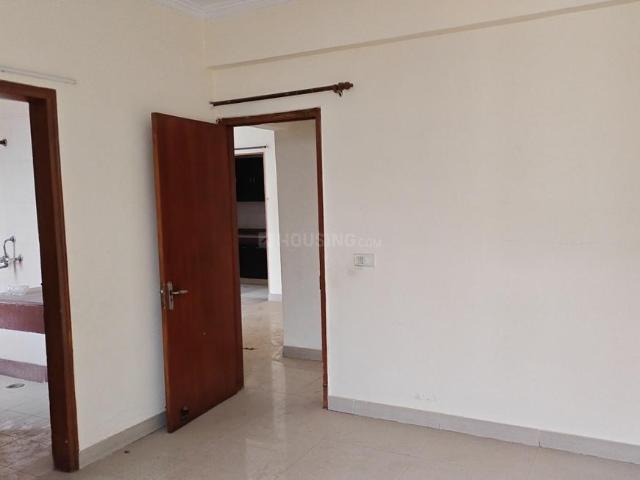2 BHK Apartment in Sector 23 Dwarka for resale New Delhi. The reference number is 20623401