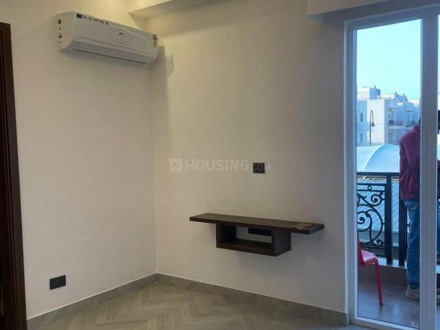2 BHK Apartment in Sector 23 for rent Gurgaon. The reference number is 20479407