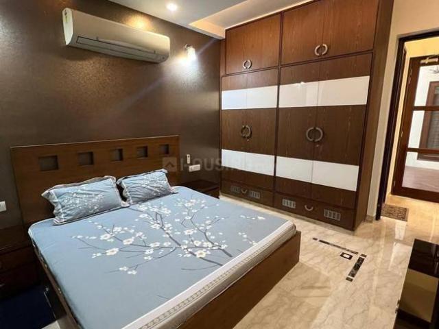 2 BHK Apartment in Sector 23 for rent Gurgaon. The reference number is 20312674