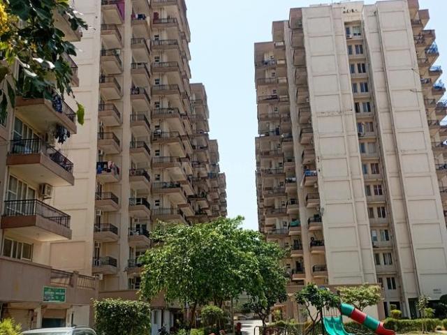 2 BHK Apartment in Sector 35 for resale Sohna. The reference number is 20239235