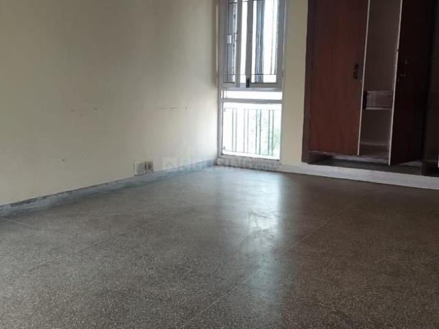 2 BHK Apartment in Sector 37 for resale Noida. The reference number is 19892244