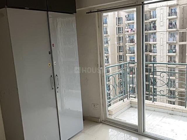 2 BHK Apartment in Sector 37D for rent Gurgaon. The reference number is 19866067