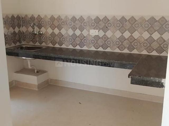 2 BHK Apartment in Sector 37D for rent Gurgaon. The reference number is 20051239