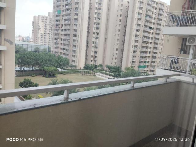 2 BHK Apartment in Sector 37D for resale Gurgaon. The reference number is 19952086