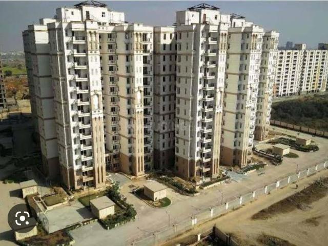 2 BHK Apartment in Sector 37D for resale Gurgaon. The reference number is 19268681