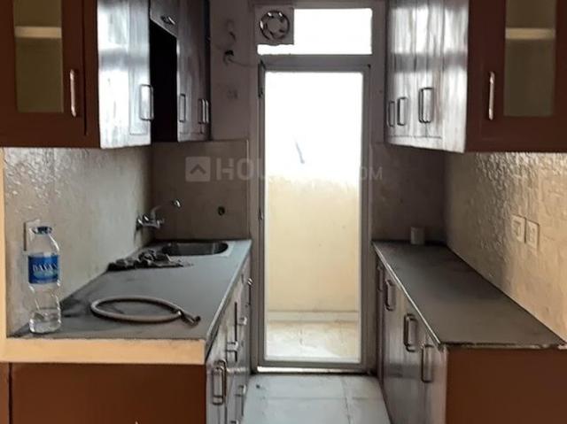 2 BHK Apartment in Sector 37D for resale Gurgaon. The reference number is 19325979