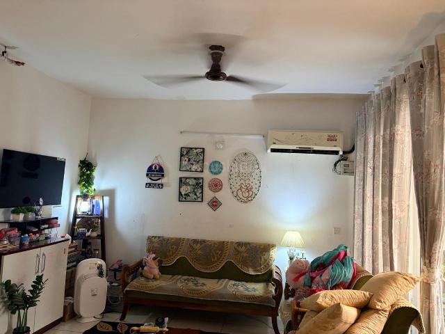 2 BHK Apartment in Sector 37D for resale Gurgaon. The reference number is 20437652