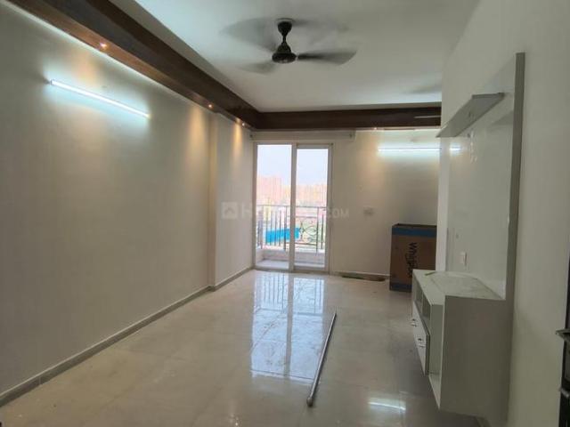 2 BHK Apartment in Sector 37D for resale Gurgaon. The reference number is 20182708