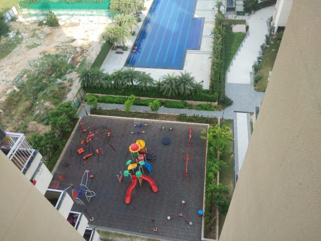 2 BHK Apartment in Sector 37D for resale Gurgaon. The reference number is 20249589