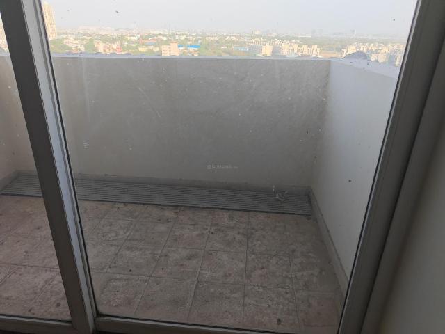 2 BHK Apartment in Sector 37D for resale Gurgaon. The reference number is 20271193