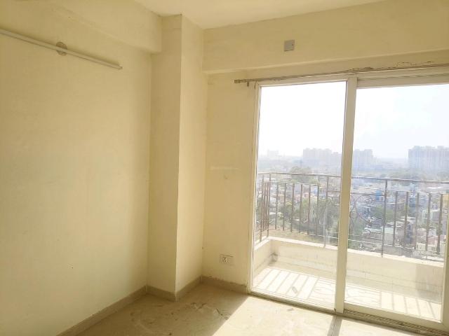 2 BHK Apartment in Sector 37D for resale Gurgaon. The reference number is 20328946
