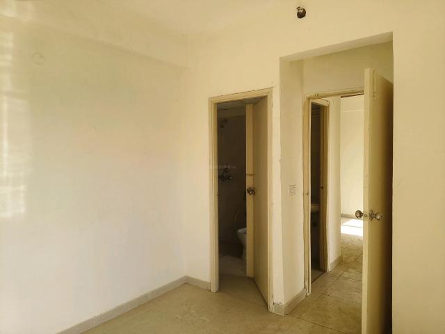 2 BHK Apartment in Sector 37D for resale Gurgaon. The reference number is 20330048