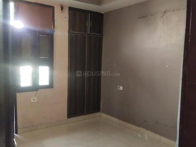 2 BHK Apartment in Sector 38 Rohini for resale New Delhi. The reference number is 17838769