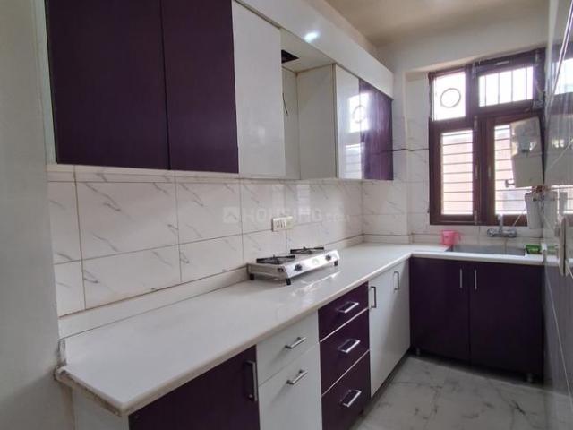2 BHK Apartment in Sector 31 for rent Gurgaon. The reference number is 19975179
