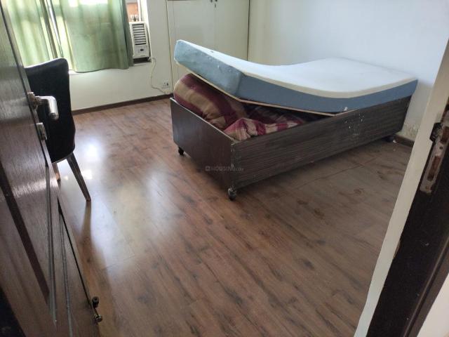 2 BHK Apartment in Sector 33 for rent Gurgaon. The reference number is 19881411