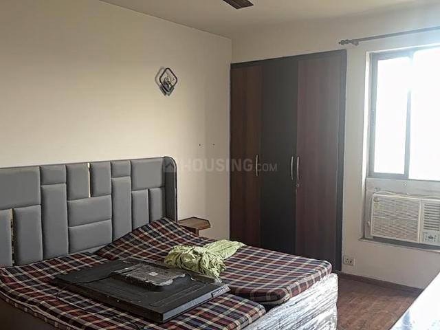 2 BHK Apartment in Sector 33 for rent Gurgaon. The reference number is 19979484