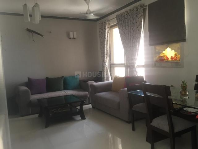 2 BHK Apartment in Sector 33 for rent Gurgaon. The reference number is 20472477
