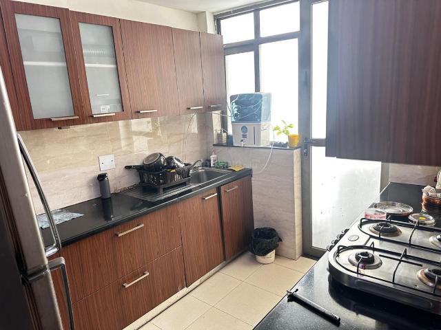 2 BHK Apartment in Sector 33 for rent Gurgaon. The reference number is 20249428