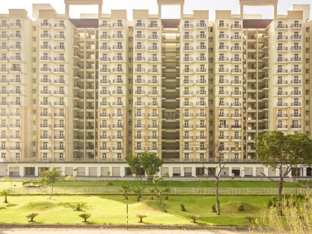2 BHK Apartment in Sector 33 for resale Bhiwadi. The reference number is 19984660