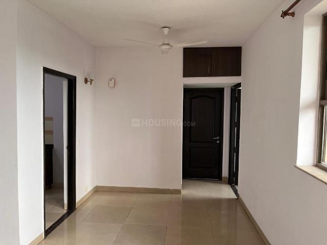2 BHK Apartment in Sector 33 for resale Gurgaon. The reference number is 18428162